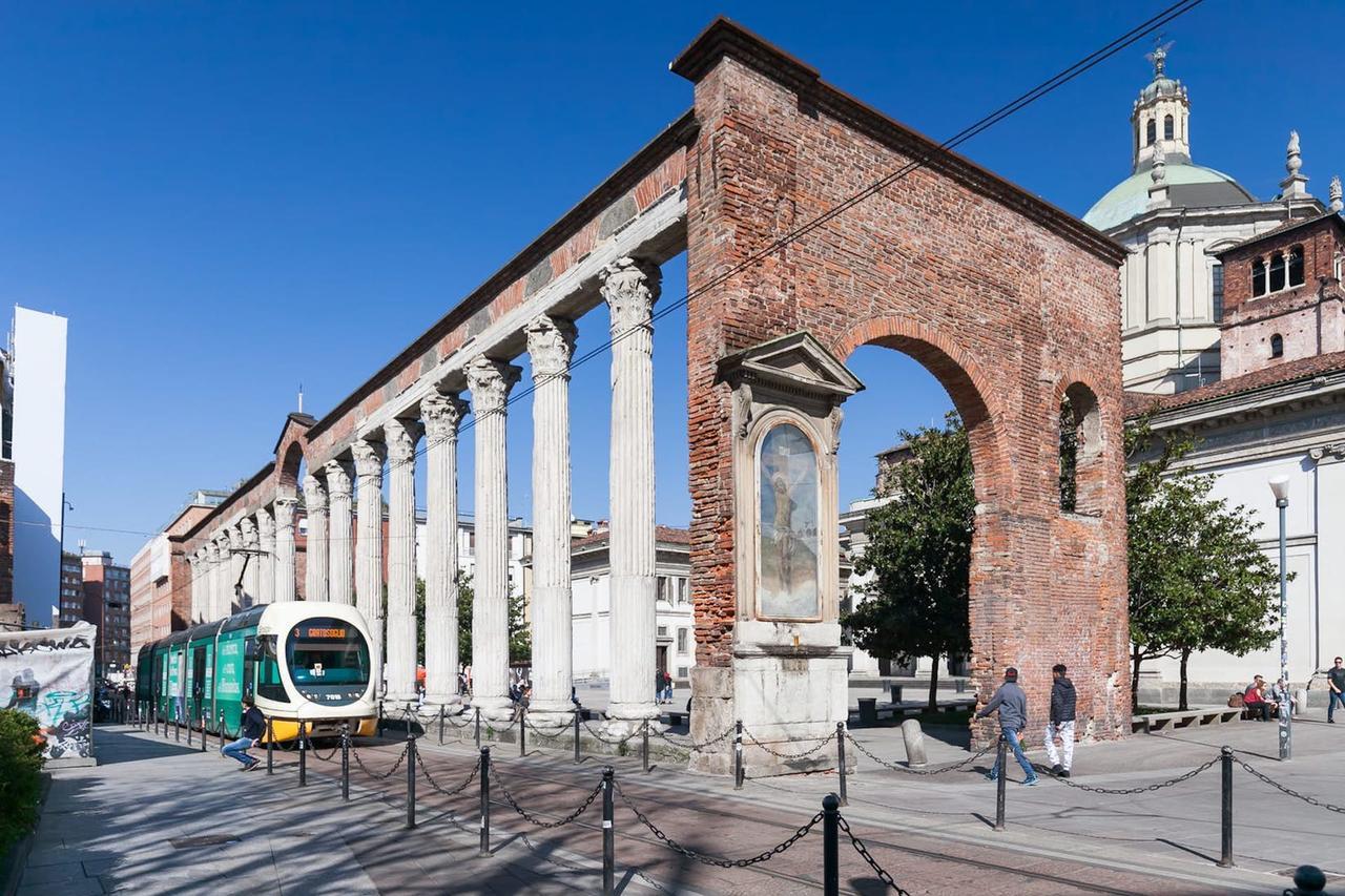 Tropical Micro Studio With Terrace And Duomo Views Milano Dış mekan fotoğraf